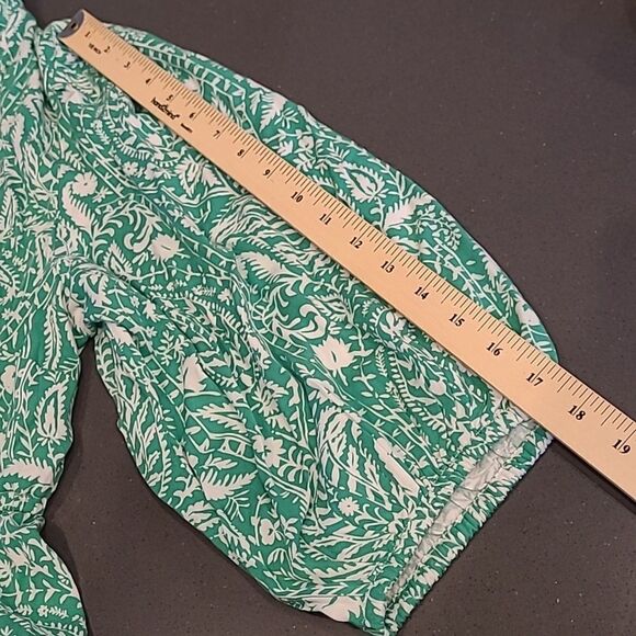 Crown & Ivy Green and White Shirt - Picture 10 of 14